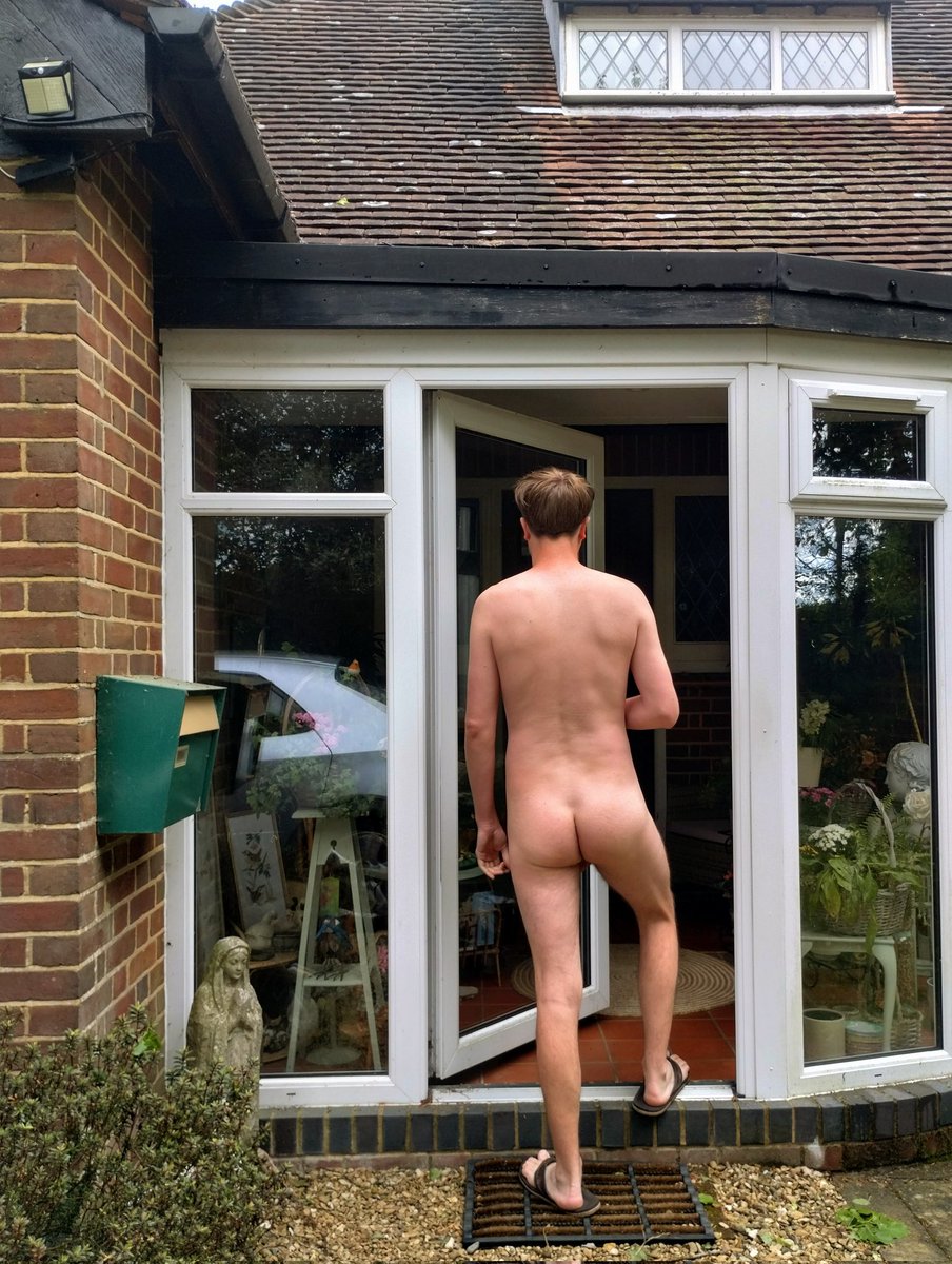 NudeDrumlin tweet media