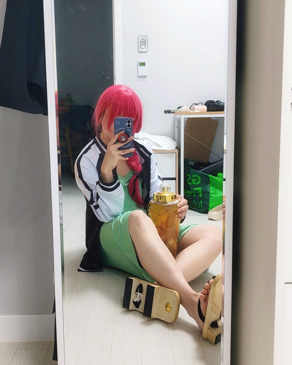 키르 (플엑 금토일) tweet media