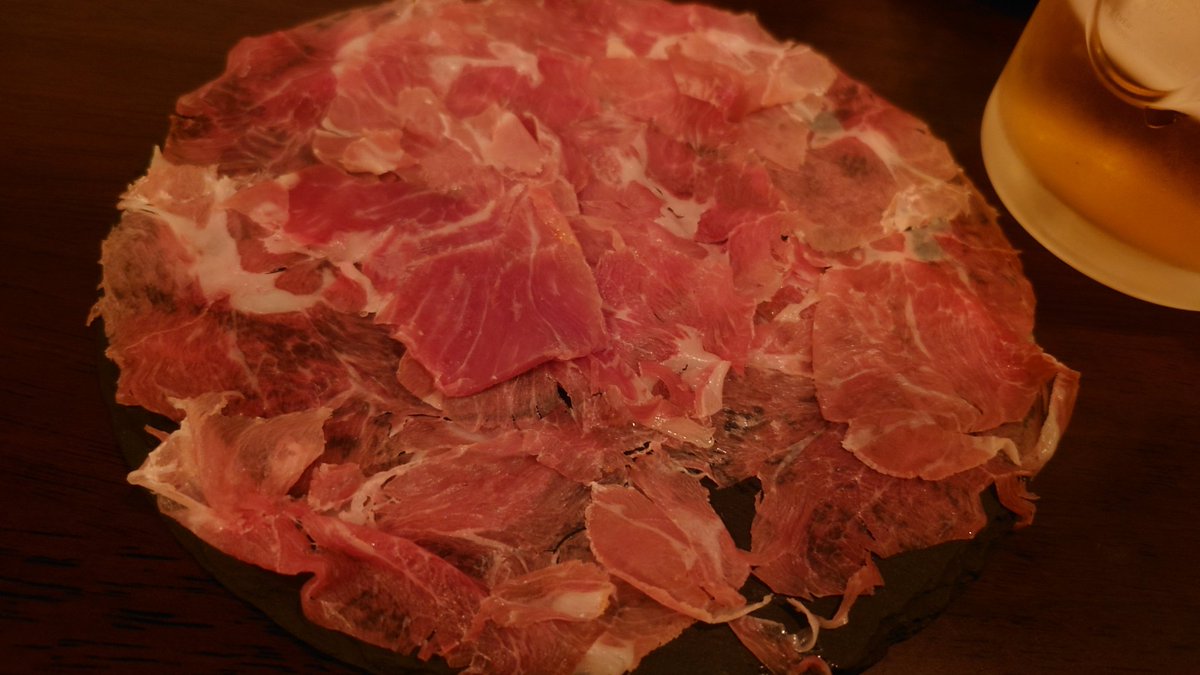 DRONACHJ's tweet photo. 昨夜は蒲田に宿泊
スペイン料理屋さんへ https://t.co/CMRxc5NgVs