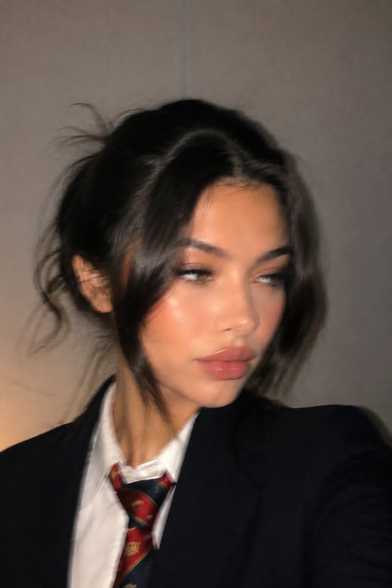 Ultra-realistic, almost indistinguishable-from-real close-up