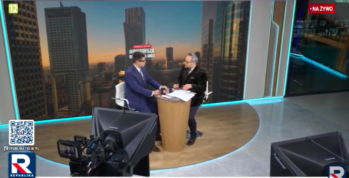 RepublikaTV's tweet photo. #PierwszaRozmowaDnia | Łukasz #Jankowski (@NaczelnaL): (o lekarzach nieznających języka polskiego) ale ci lekarze, a jest ich około 800, nie mówiących po polsku, oni nie stanowią filaru systemu, co więcej, oni ten system psują.
#Tvrepublika #włączprawdę https://t.co/pl2dWe6Oz2