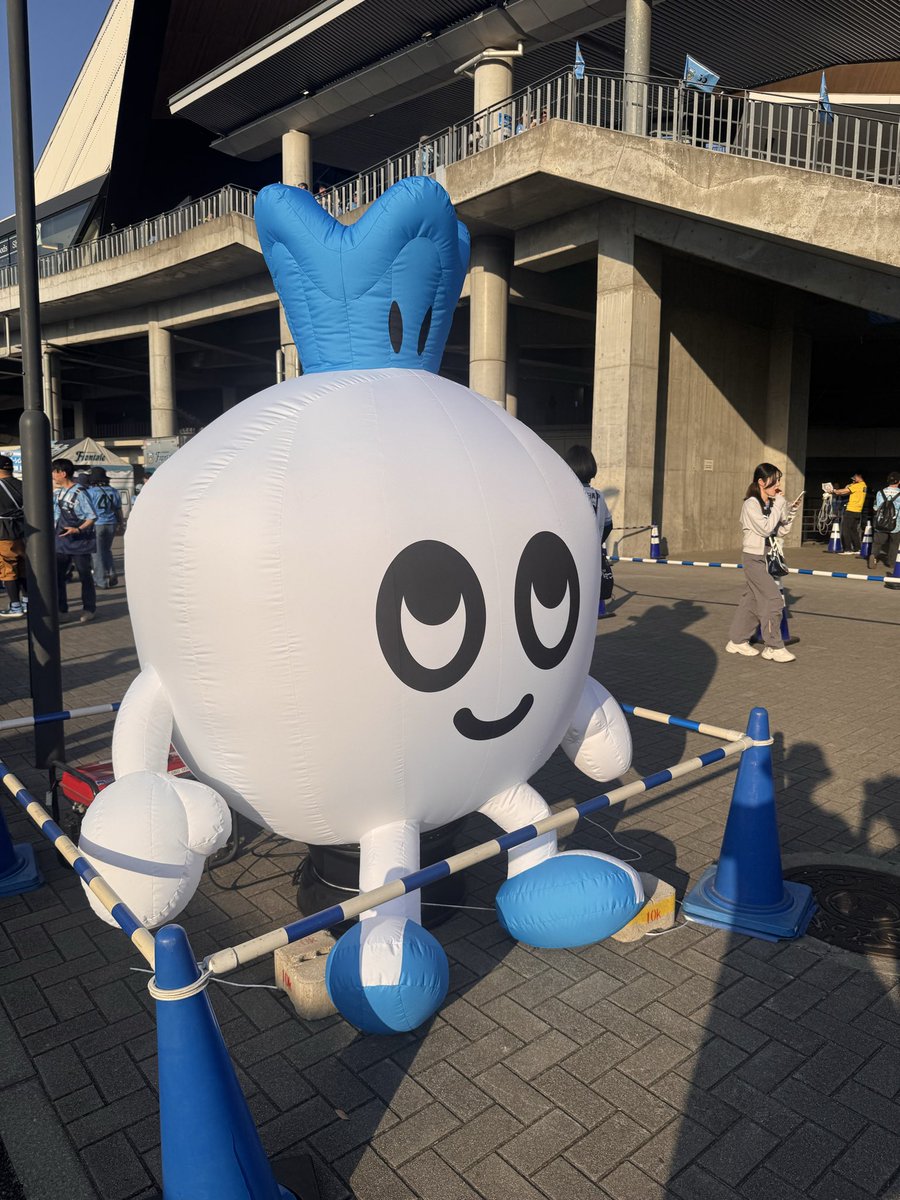 マキ🐬フロサポ tweet media