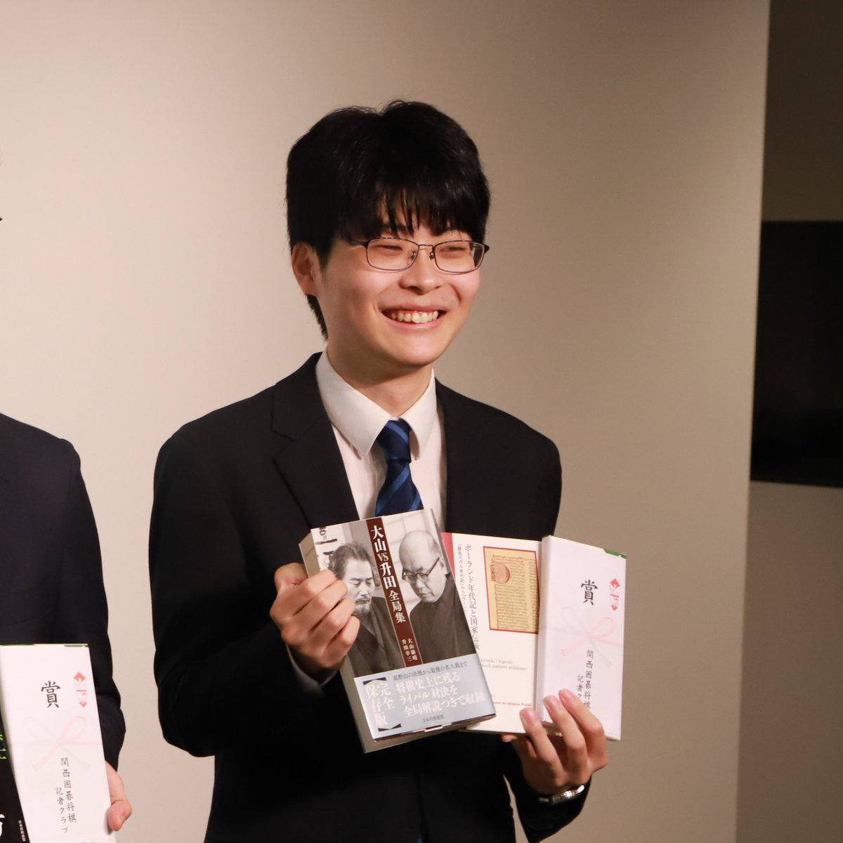 神戸新聞文化部 tweet media