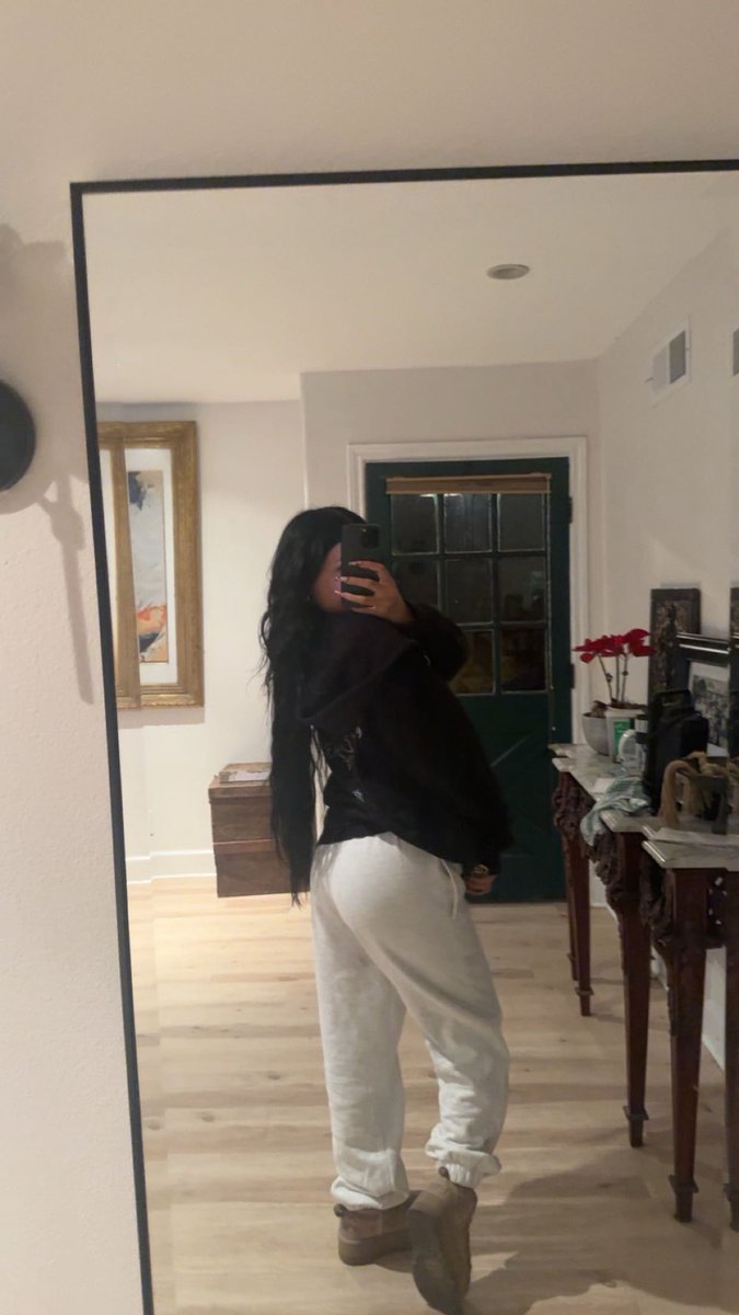 Jade tweet media