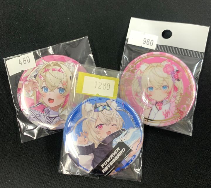 ✨✨#ホロライブ グッズ紹介✨✨ 店内ホビー棚にて #フワワ・アビス