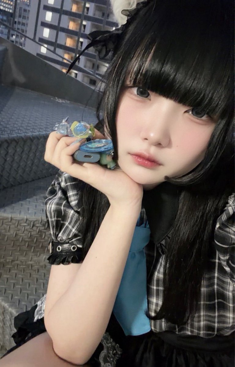 Post by ゆにゃ on X: いる