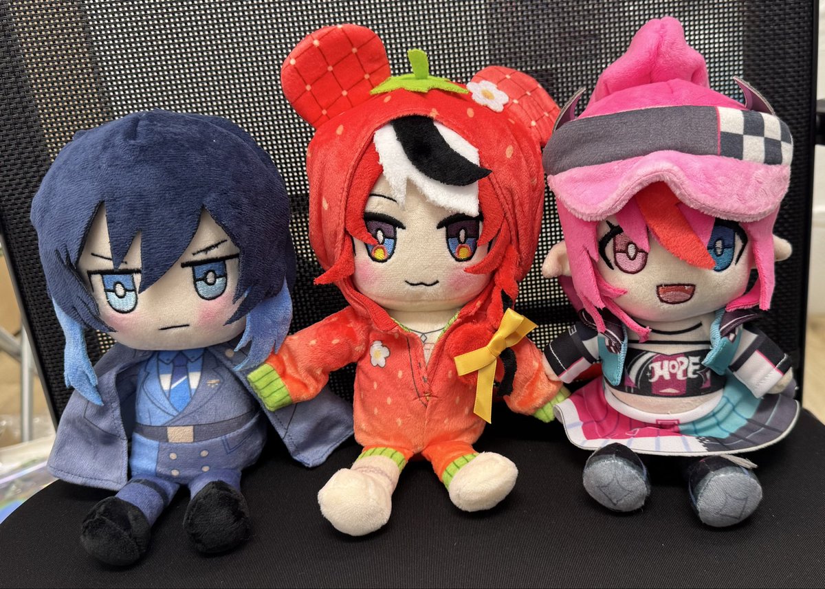 Hard_to_name's tweet photo. Received the cute plushies made by
@ghosttbyun !
Big thanks!!!☺️
#IRyStocrats #baerats #OKTK https://t.co/FvI1sSJLGv