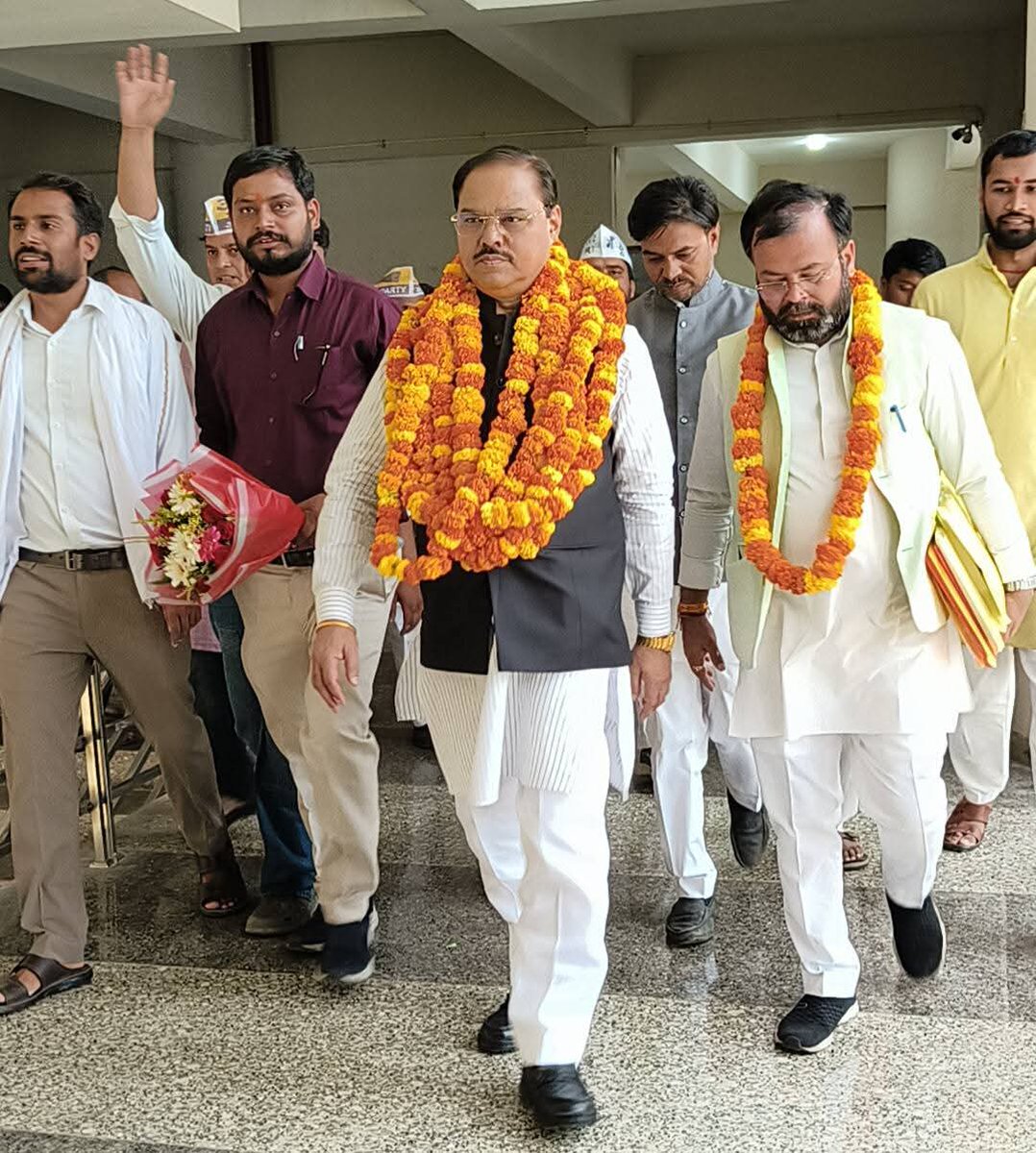AAPMPOfficial's tweet photo. साथ ही सह प्रभारी अखिलेश पति त्रिपाठी एवं सुरेंद्र सोलंकी भी कार्यक्रम में शामिल हुए और कार्यकर्ताओं को संबोधित किया।

#Rewa #MP #AAPRewa #Vindhya #AAPforMP 

@ArvindKejriwal @AAP https://t.co/PvHYhwASVB