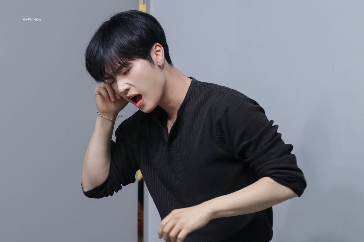 플키 tweet media
