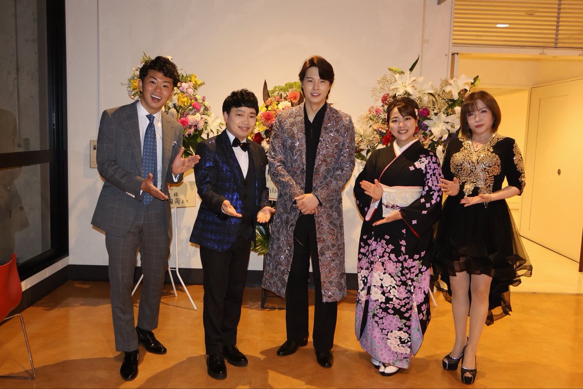 hanaha_hirayama's tweet photo. 昨日は
#松尾雄史 さん
#三丘翔太 さん
ジョイントコンサート
ゲスト出演させていただきました！
皆様ありがとうございました😊

#風ノ翔馬 さん
#松原みほ さん

先輩方のステージ見入ってしまいました✨

#平山花羽 https://t.co/EdTohilrgr