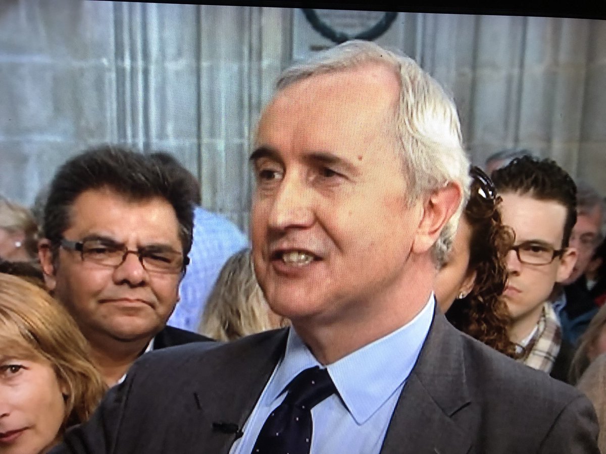 NiqDog's tweet photo. I think Alan Partridge’s dad was a specialist on @BBC ‘S Antiques Roadshow

@FansOfPartridge https://t.co/i8Z0dv0865