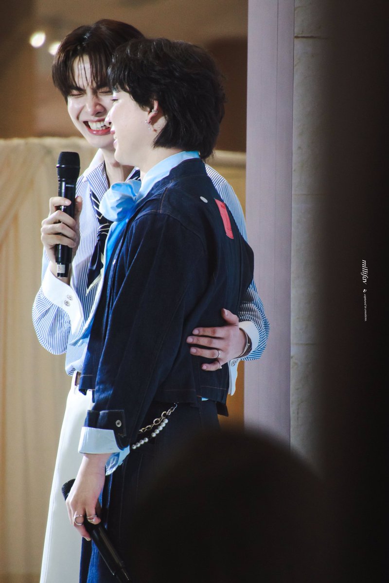 《WㅐY ¿ 》💜 #พี่เต้กินอะไรทำไมหล่อจัง 💙 tweet media
