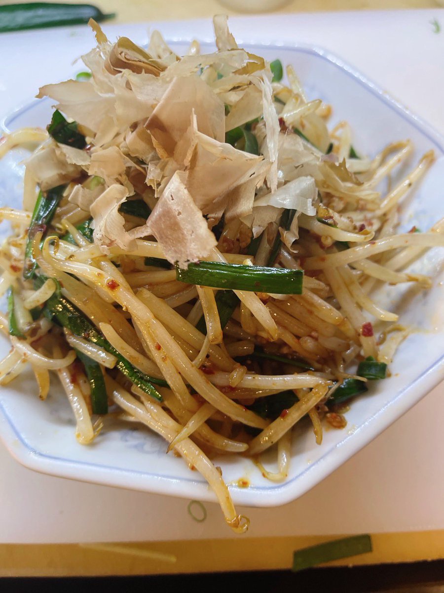 lalamitsu's tweet photo. 居幸家ららみつ月曜日営業始まってるよー*\(^o^)/*
今日は刺身盛り合わせやら豚しゃぶ豆腐サラダやら辛味噌もやニラ炒めやら色々あるよー👍👍👍
おいでおいで〜*\(^o^)/*
深夜1時00分位までやってるよー👏👏👏 https://t.co/ha8CwIUgmN