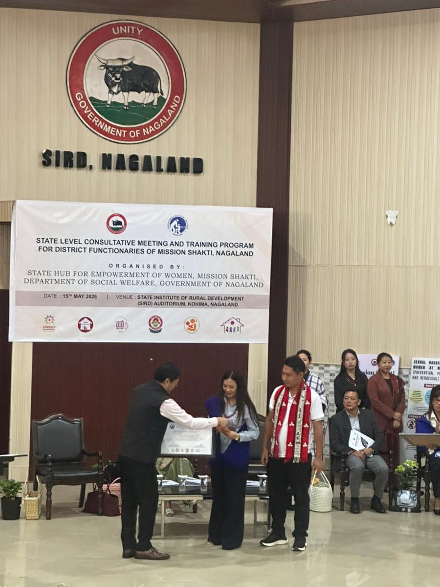 DC_MKG's tweet photo. During the State-Level Consultative Meeting under Mission Shakti, Dept of Social Welfare,DHEW Mokokchung District was awarded for the Best Innovative Activity initiated under the BBBP and Hub for Empowerment of Women (Old District Category) for FY 2025–26. https://t.co/Ztt63jXYk5