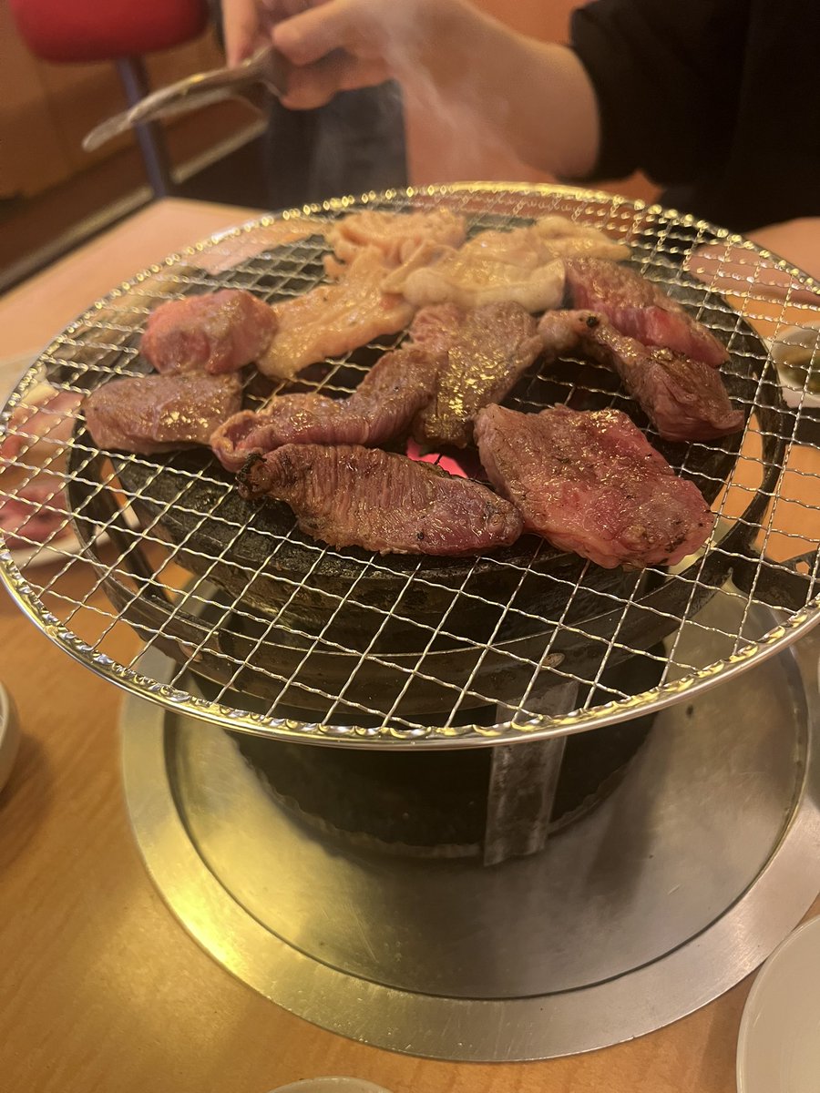 ひな tweet media