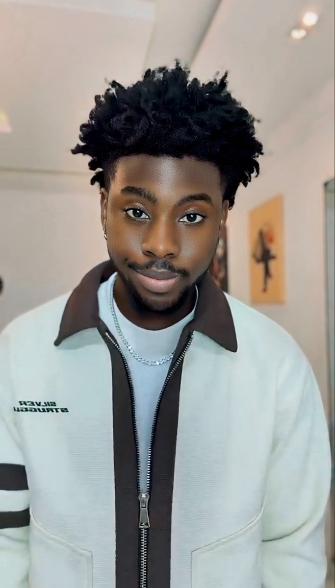 Rexxymiles🥺💜☂️✨ tweet media