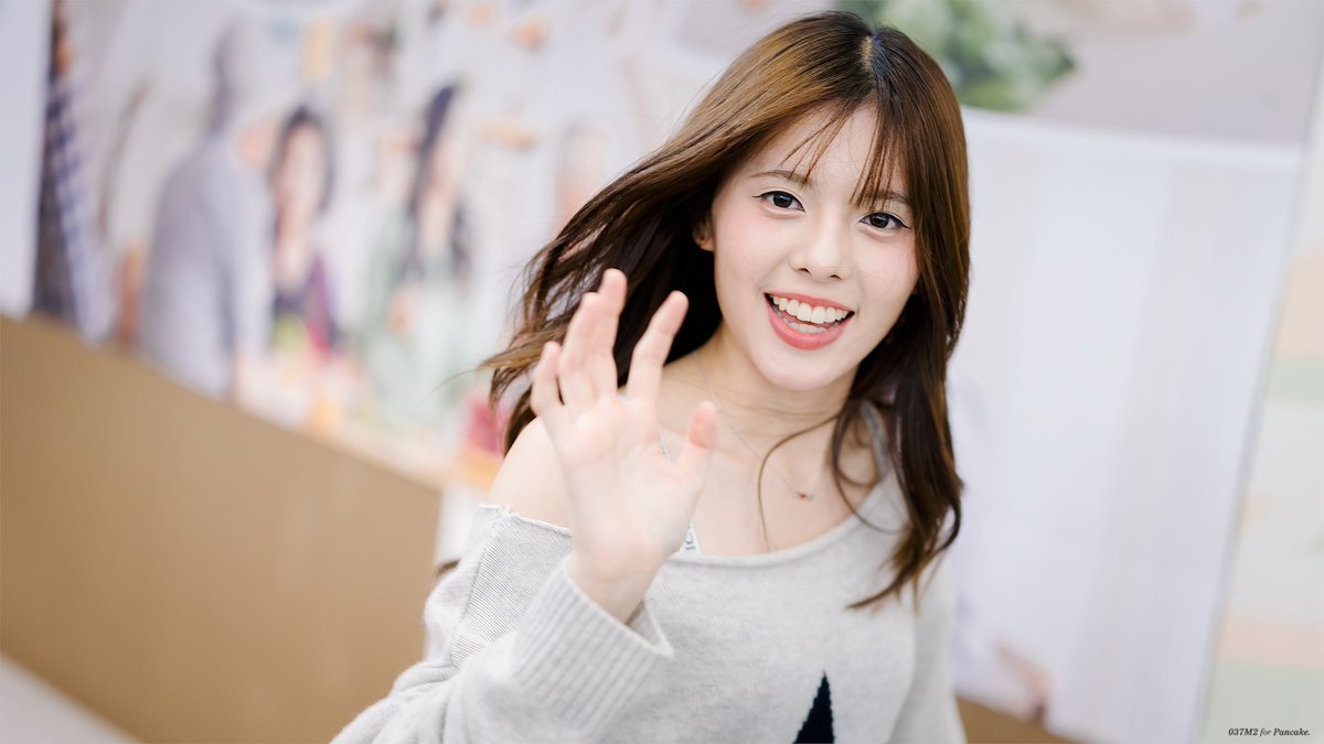 037_m2's tweet photo. ผมยืนยันคำเดิม นี่คือเส้นโค้งที่สวยที่สุด 🫠💕 (2)

[260516] Pancake BNK48 @ Pancake 1st Photobook [Softly, the sea] Fansign Event, Paradise Park.
#PancakeBNK48
#BNK48
#037M2 https://t.co/aBSQFMPgrG