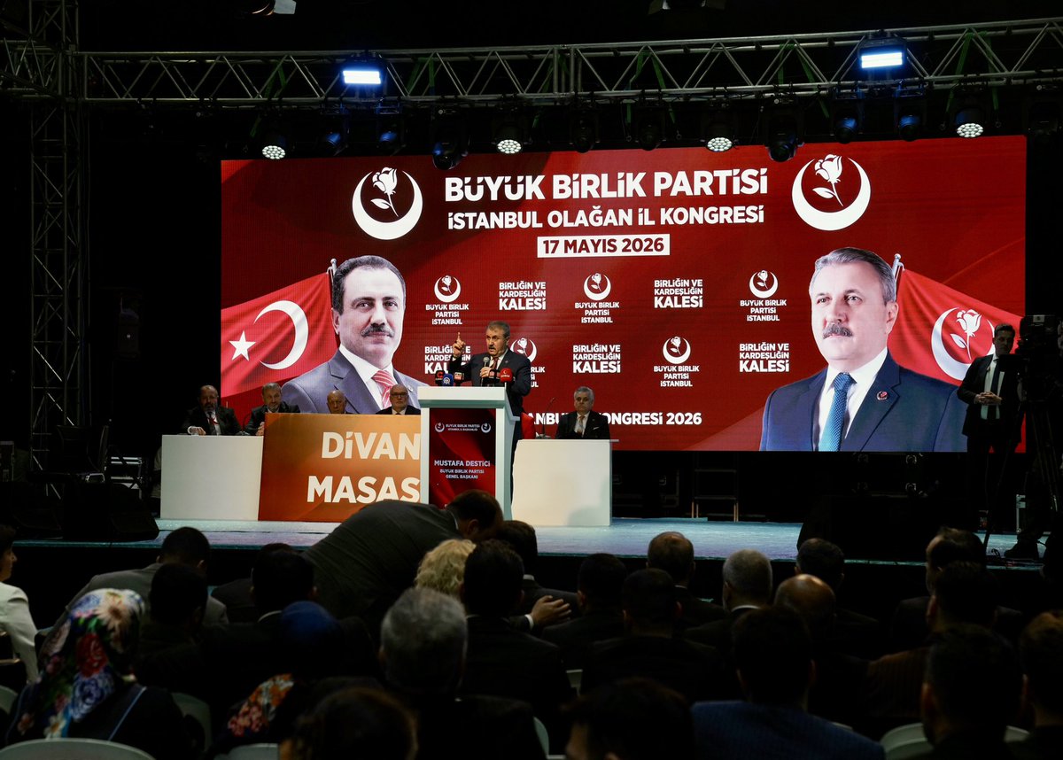 yasarsayan's tweet photo. İstanbul 15. Olağan İl Kongremizi Genel Başkanımız Sayın Mustafa Destici'nin teşrifleri ile büyük bir coşku ve yüksek katılımla gerçekleştirdik .

İl başkanımız S. Selim Şimşek ve yönetim kurulunu tebrik ediyor, yeni dönem çalışmalarında başarılar diliyorum. https://t.co/nuP637zUAV