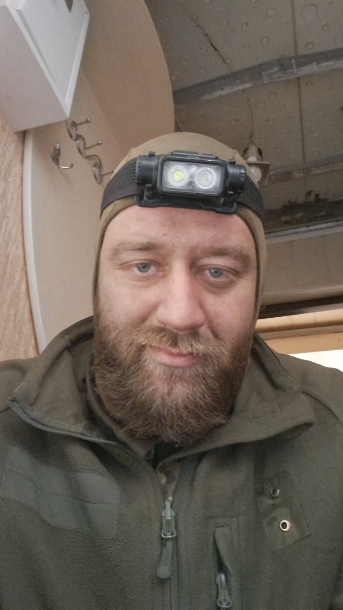 Антон tweet media