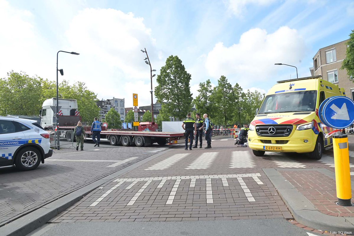 Voetganger overleden na aanrijding met vrachtwagen in Breda