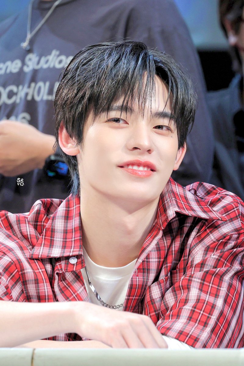 siawasero's tweet photo. 🍒🍉💋 #porsuppakarn #DEXXth https://t.co/7ZIp2T8BUL