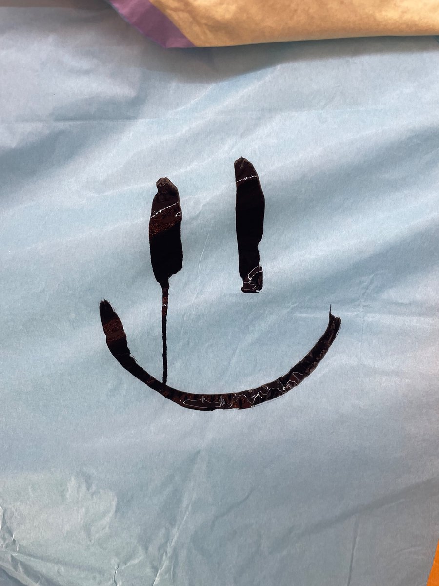numinalol's tweet photo. i tried drawing a smiley face 🥲 https://t.co/rJfTYGcSuq