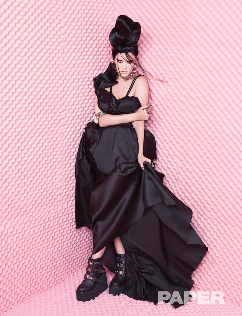 Katy Perry Charts (fan) tweet media