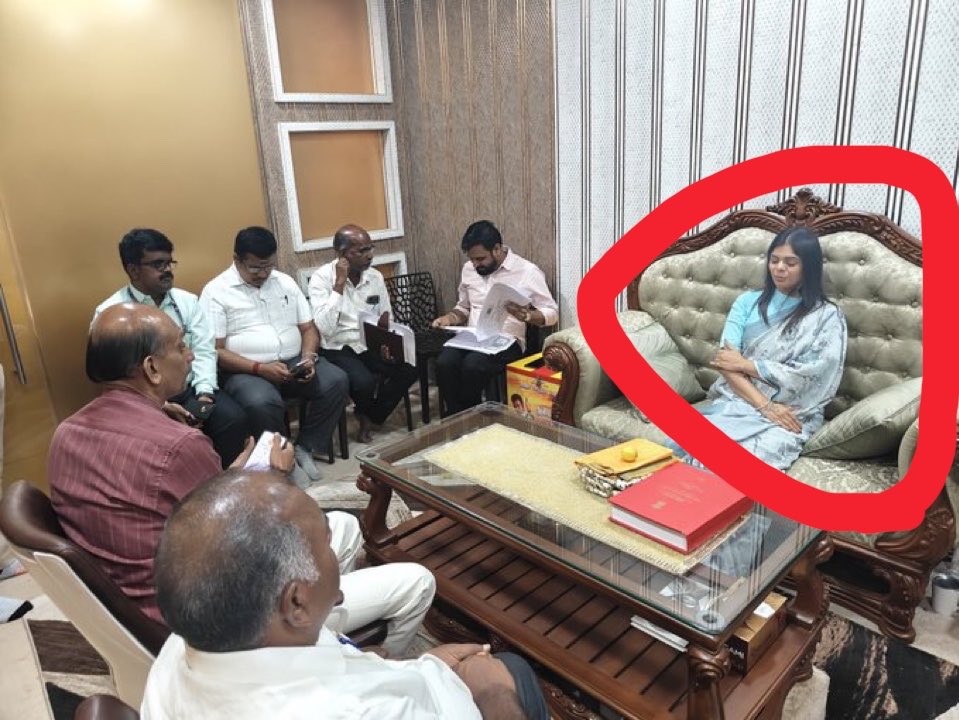 முனைவர். கணேசு ガネス tweet media