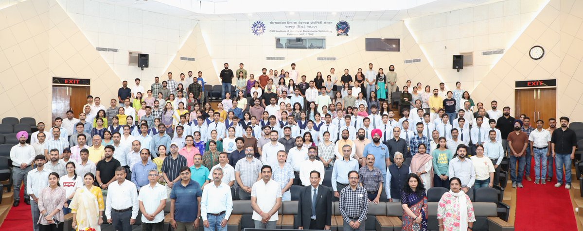 CSIR_IHBT's tweet photo. The event was further enriched by the gracious presence of Dr. D.K. Upreti, former acting Director of CSIR-NBRI, who delivered a special lecture on โLichens as Tools to Monitor Environmental Pollution and Climate Change.โ #plants #ScienceForGood https://t.co/sVDpxMxO5E