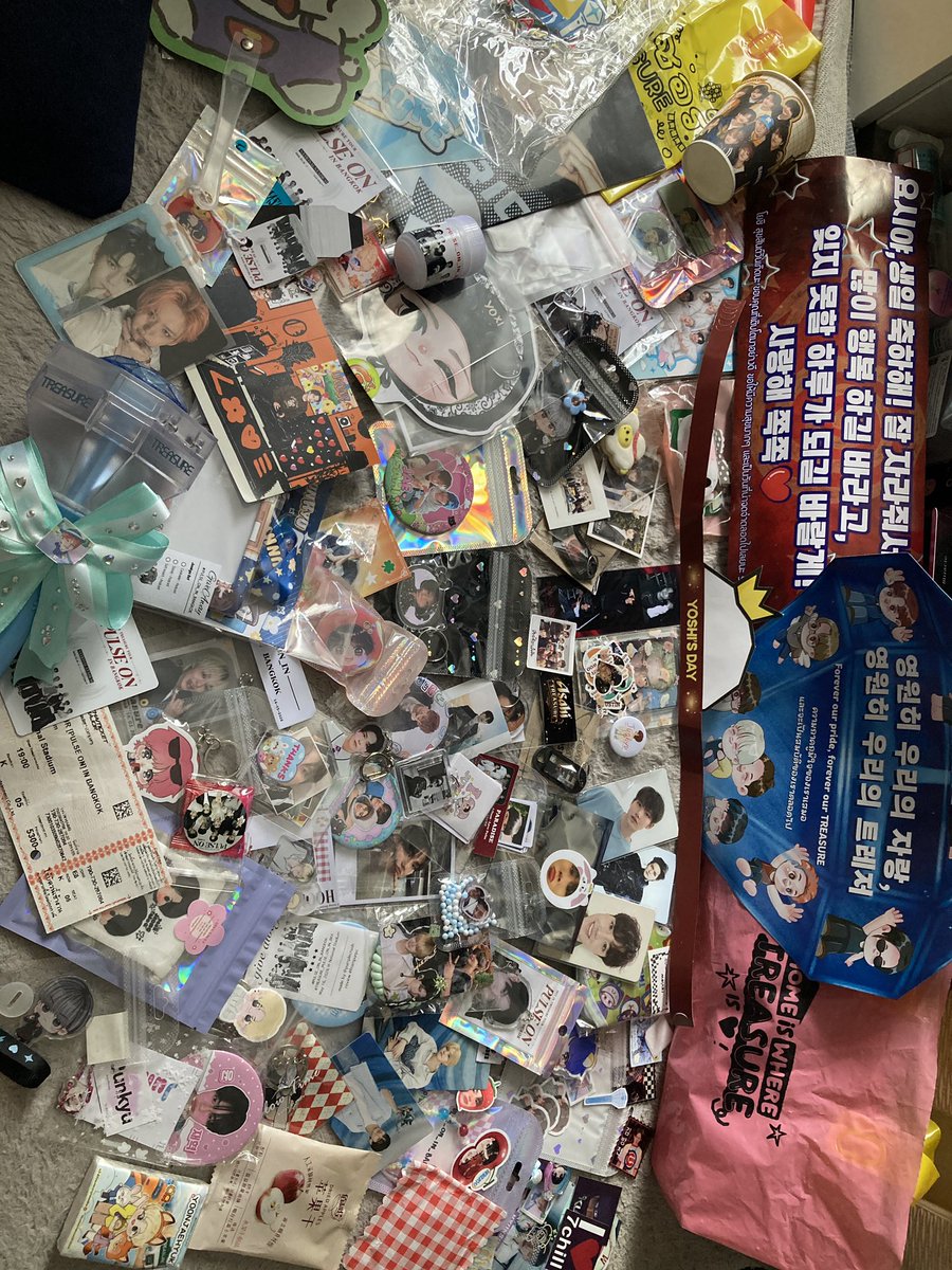 _I__am2548's tweet photo. ◠.¸¸. ขอบคุณ giveaway
 จากทึเมทุกคนค้าบบ 
น่ารักมากๆเลย จะเอาน้องๆไปใช้ให้คุ้มเลยย 
ขนมด้วย อร่อยมากค้าบบ ⪩⪨꙳⋆

　₊✩‧₊˚ ཐིཋྀ ˚₊✩‧₊

 #PULSE_ON_IN_BANGKOK https://t.co/ofkPI6aKg9