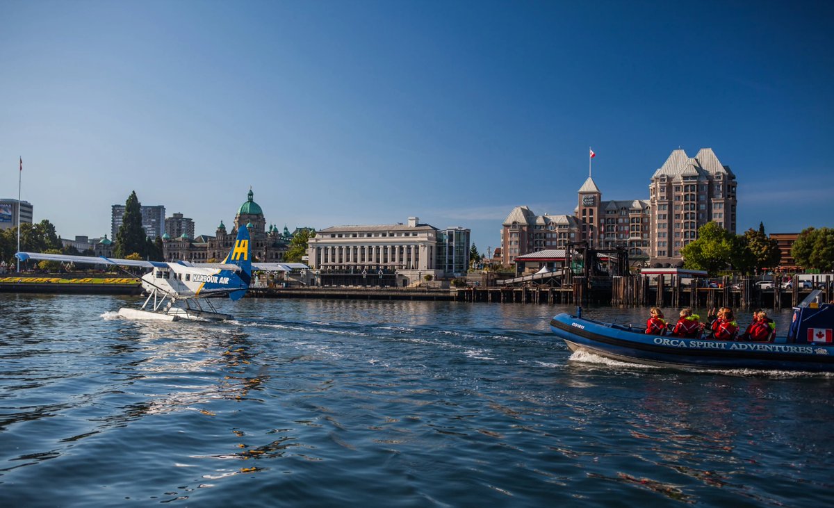 MyCanadaTrips's tweet photo. Today Canada celebrates #VictoriaDay — the unofficial start of summer filled with long weekends, waterfront celebrations and outdoor adventures.

There’s no better place to experience it than #Victoria, with its beautiful harbour, gardens and coastal charm 🌸🌊

#Britishcolumbia https://t.co/I8alF0ftXp