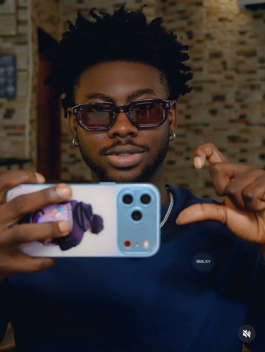 RainyZionn tweet media