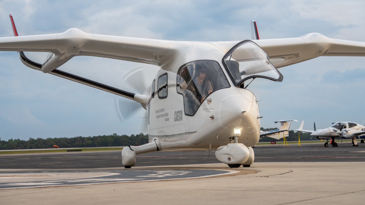 EmbryRiddle's tweet photo. @MyFDOT and Embry-Riddle co-hosted the inaugural Florida Advanced Air Mobility Symposium in Daytona Beach, drawing 300+ leaders and featuring a live BETA Technologies ALIA CTOL flight demonstration. 

Read more: https://t.co/nldMEBF85T

#GoERAU #Aviation https://t.co/u4mGzBV9IP
