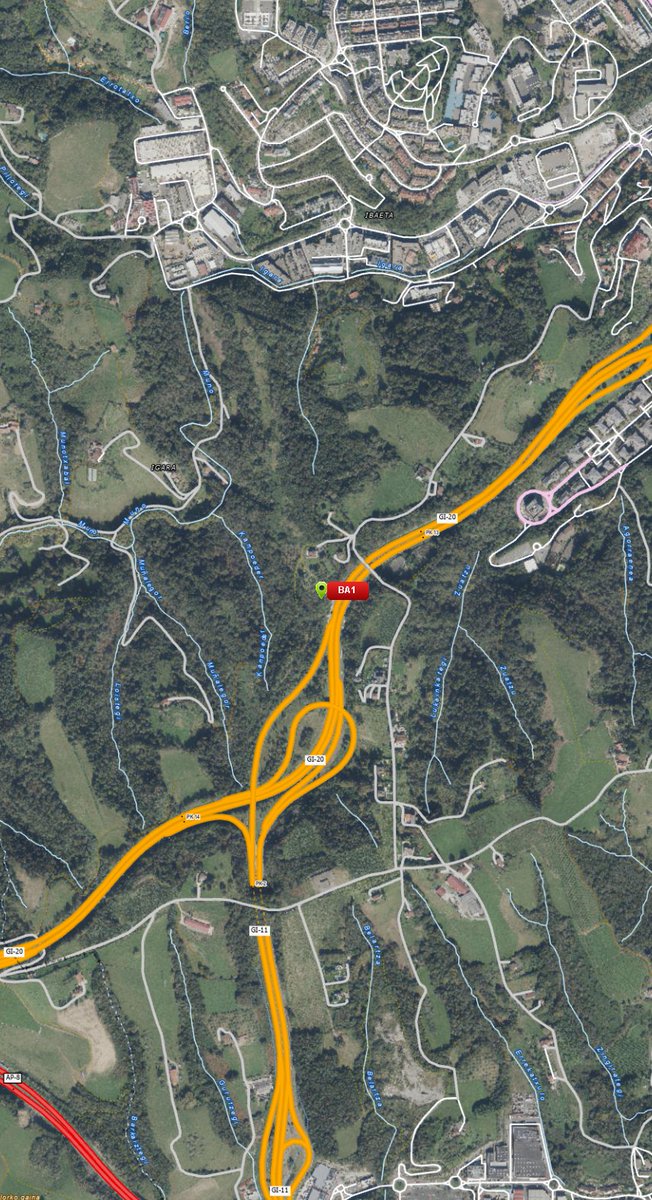 trafikoaEJGV's tweet photo. 🛠️ Autobus baten #Matxura #Gi20 Km 13 #Donostia-n Irungo norantzan
❌ Errei bat itxita 🚗🚛🏍️ #Autopilaketak

🛠️ Avería de un autobus en Gi-20 Pk 13 Donostia sentido Irun
❌ Un carril cortado 🚗🚛🏍️retenciones

☎️ 011

#Trafikoa https://t.co/TBw1UZK3GE