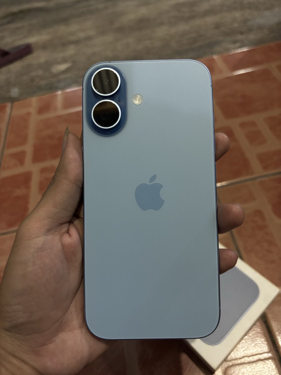 ppeachyyppeachh's tweet photo. iPhone 17 Basic (IBOX)
Mist Blue 256 GB Fullset
Kabel charger orinya masih ada

Garansi ON 11/2026
BH 100% , CC 115
Kondisi mulus 100% (pemakaian 5 bulan)
Bonus case

Harga DM aja, open nego tipis🙏🏻
COD : Bekasi/Cikarang/Cibarusah &amp; sekitarnya

WTS WANT TO SELL #wts https://t.co/umnVcqOWzd