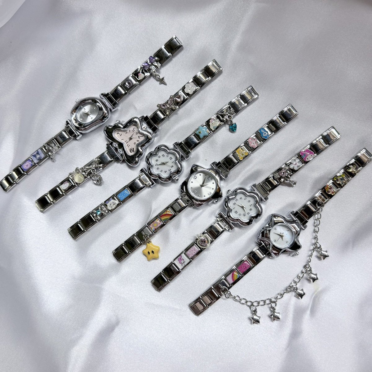 cuzofcharm's tweet photo. นาฬิกา italian charm 🌸⭐️

พร้อมส่ง👀
♡🍓only 389-399฿ ส่งฟรี
*ปรับไซส์ได้ค่ะ

#นาฬิกาข้อมือ #กําไลข้อมือ #เสื้อผ้ามือสอง #italiancharm #ตลาดนัดsanrio https://t.co/QXYt5MYmBU