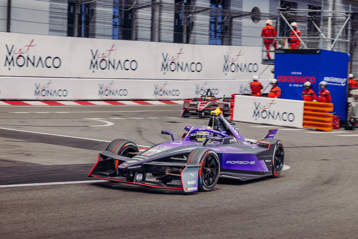 Nico Mueller tweet media