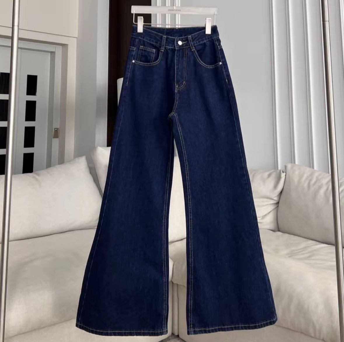 songtorbyf's tweet photo. ส่งต่อ promthong baggy flared jeans กางเกงขาม้า สียีนส์เข้ม (size s) 
**มือ1 ป้ายห้อย**

⭐️ 359 รวมส่ง (shop 890)

#ส่งต่อเสื้อผ้า #ส่งต่อpromthong #ส่งต่อpromthongbkk #stylistshop  #vghbkk #rileyapparels #atipa #ส่งต่อstylist #ส่งต่อกางเกง https://t.co/6M71H8doCC