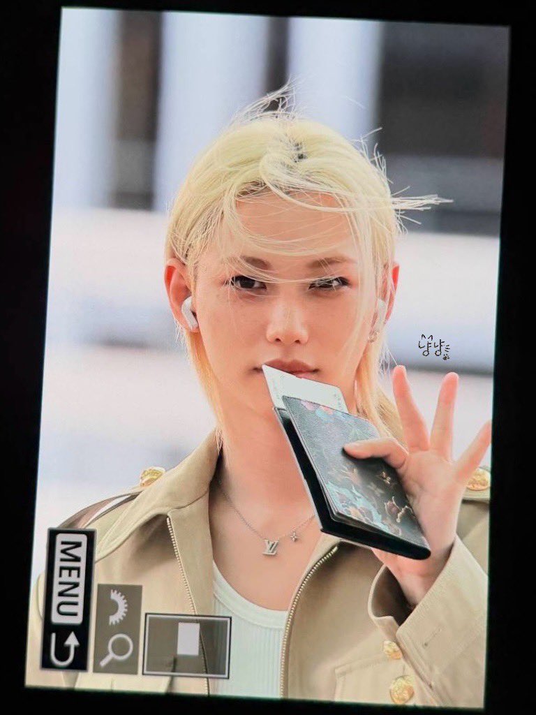 260518 ICN ✈️ pre FELIX CAPTIVATES NEW YORK💙 @LouisVuitton