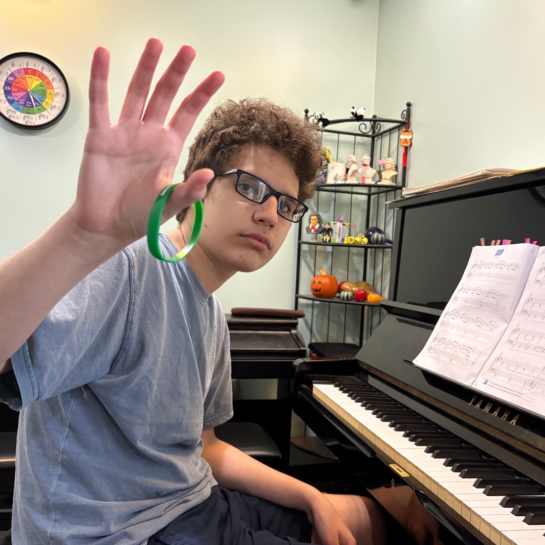 OrpheusAcademy's tweet photo. Jesse is a pleasure to teach and continues to progress in all aspects of piano playing! 🎹🎶 https://t.co/noHaG50VUM