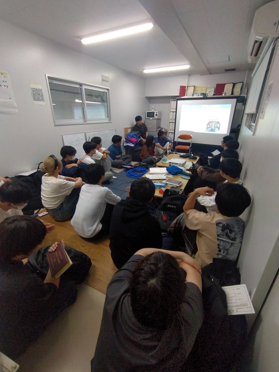 oit_kouku's tweet photo. 1回生の初合宿に向けて学科をしました✏️✈️
#航空部
#大阪工業大学
#OIT
#グライダー https://t.co/PSDNMZXglj