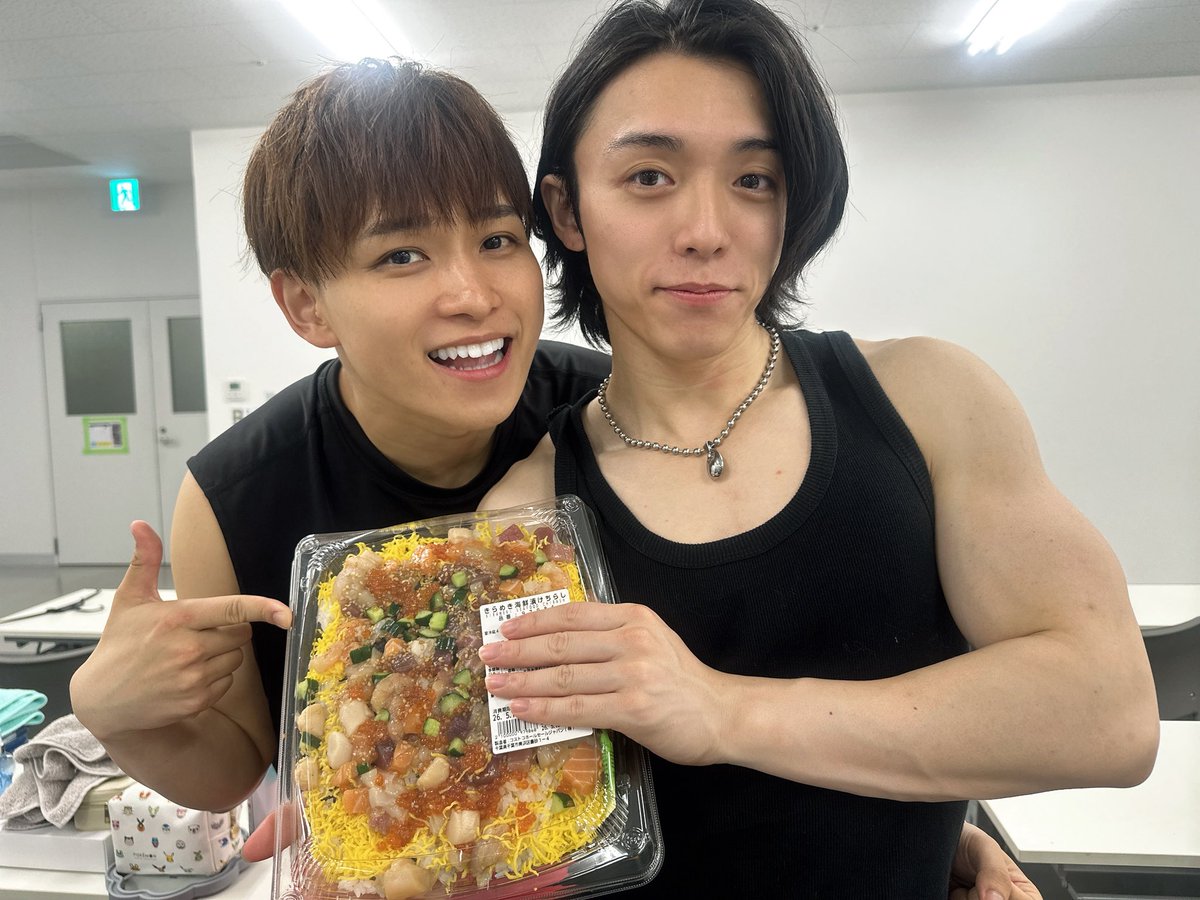 咲磨司紗 tweet media