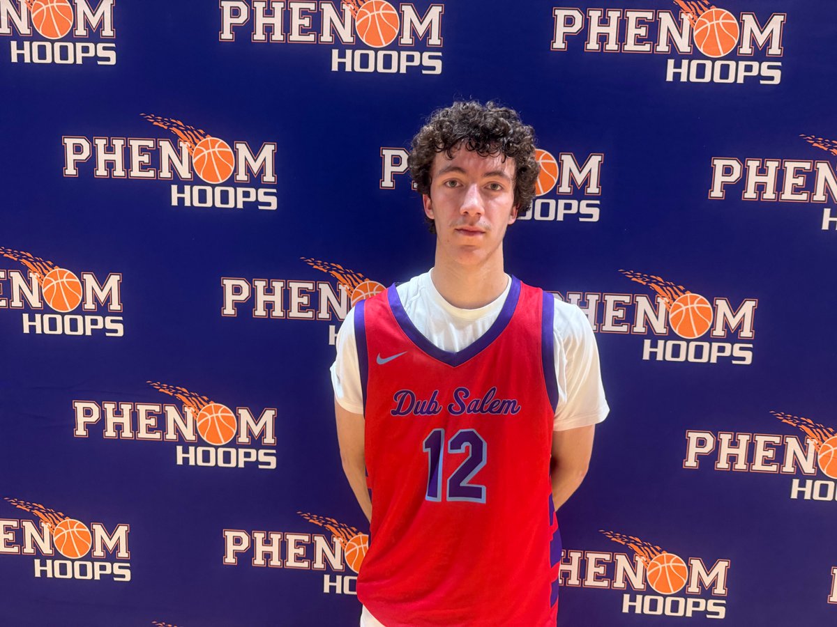 Phenom_Hoops's tweet photo. Dub Salem 17u Turns Heads in Front of College Coaches at #PhenomRockHillLive #PhenomHoops 

Read what we saw throughout the weekend with this group: https://t.co/7MUUNv8eDM