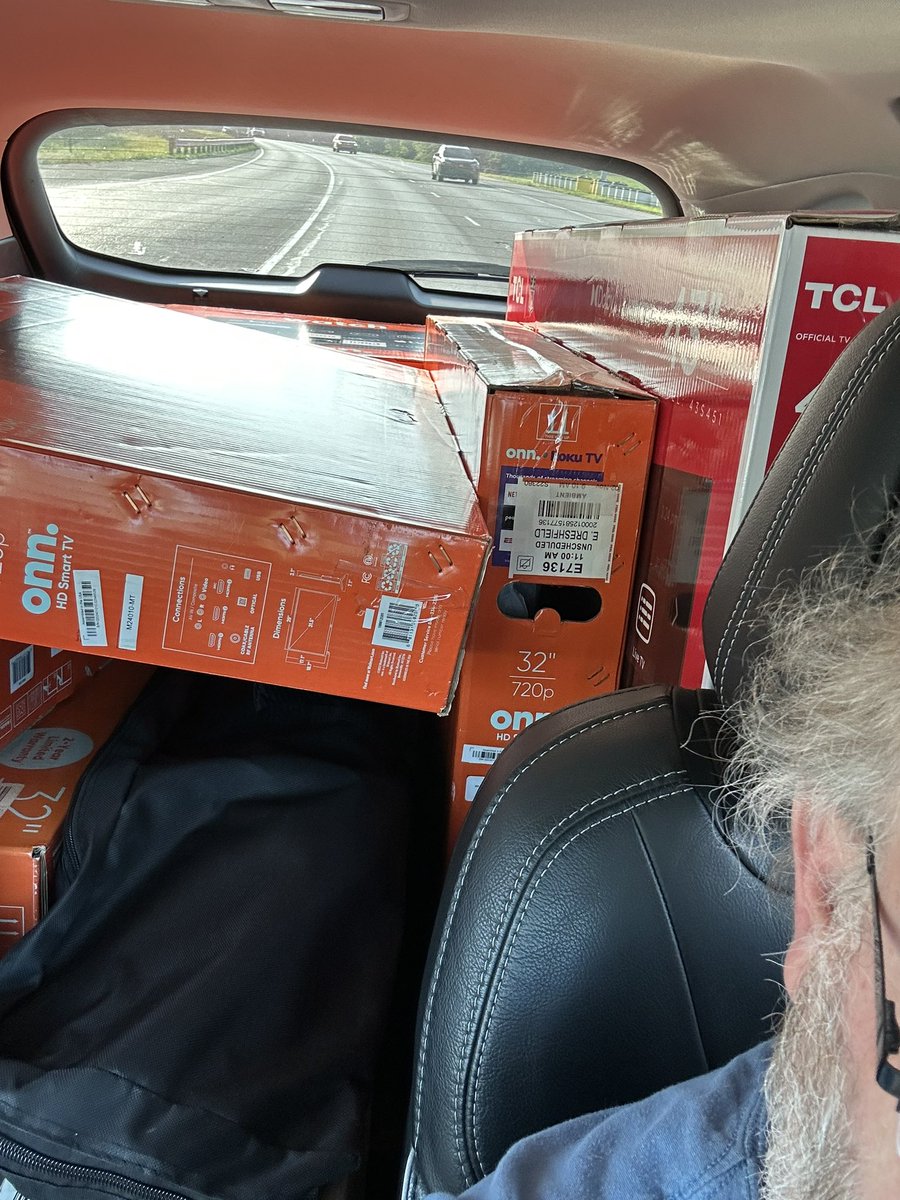 ericdresh's tweet photo. @dreaminindata ? More like Dreamin’ in Loaded Down Vehicle with TV monitors, if you ask me! 

Who’s attending? (Obviously) I’ll be there!! https://t.co/TglJhEPN5b