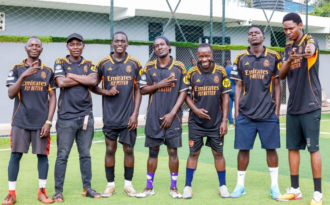 Retweets FC tweet media