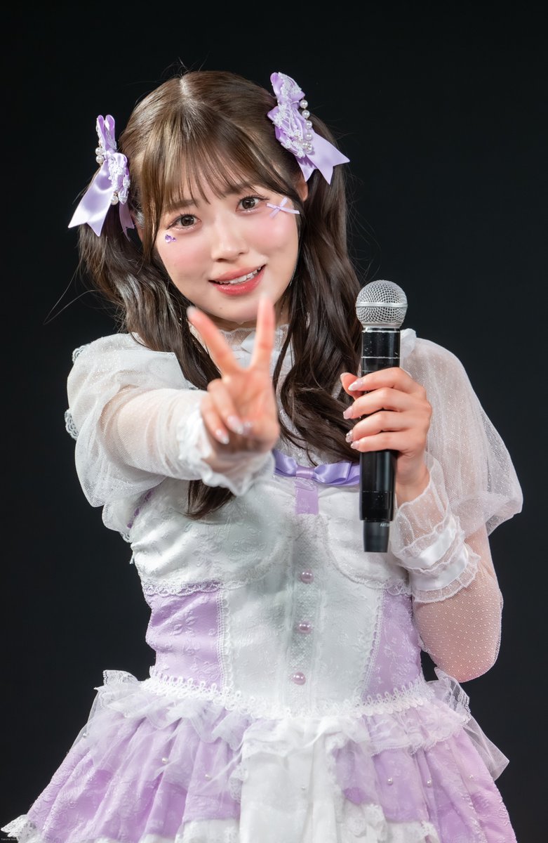 やす tweet media