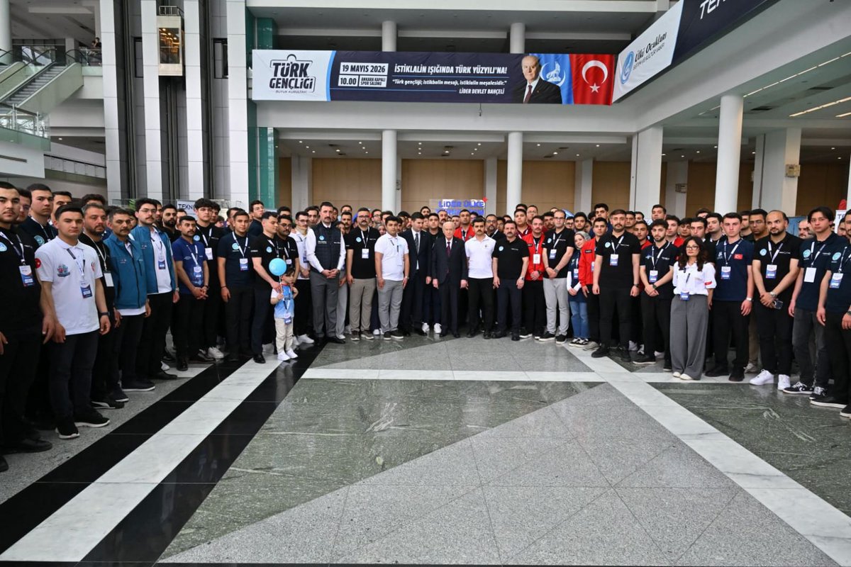 uomaras46's tweet photo. Liderimiz Sayın Devlet BAHÇELİ, Ülkü Ocakları Eğitim ve Kültür Vakfı tarafından ATO Congresium’da düzenlenen #TeknOcak Teknoloji ve İnovasyon Festivali'ne katıldı. 🇹🇷 https://t.co/2p5hdIH3n8