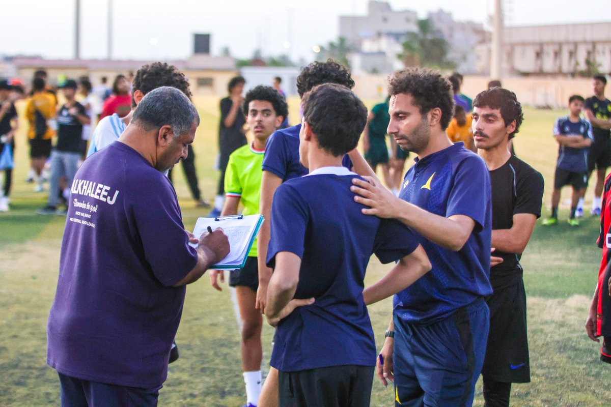 Khaleejclub's tweet photo. ⚽️⭐ رحلة النجومية تبـدأ بفرصة 

📌 استمرار تجارب أداء #قدم_الدانة 
📊 أكثر من 880 موهبـة
🗓️ مواليد 2009 - 2010 https://t.co/zh6WGxrlqT