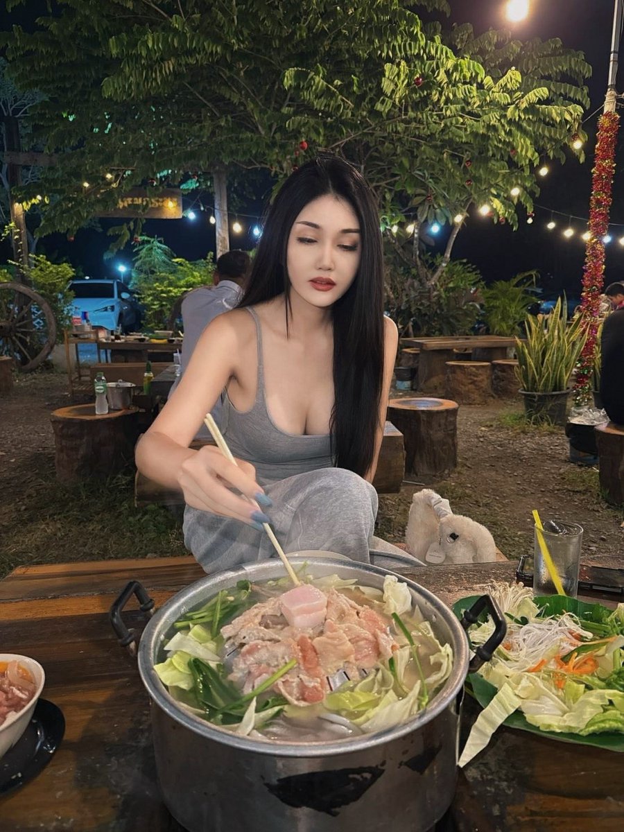 Ireen New(สาวสอง) tweet media