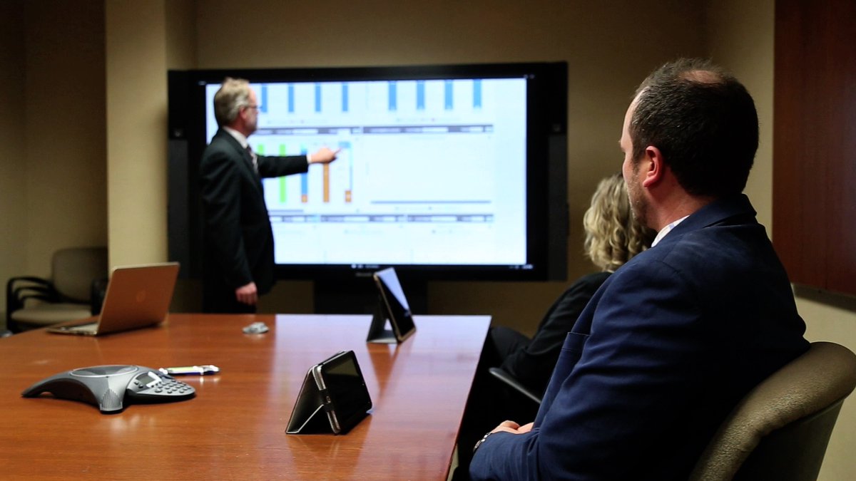 NewWorld_Prod's tweet photo. As a corporate video production service in Minneapolis, we help companies elevate their communication strategy and drive measurable results. Corporate branding, internal updates, training content, and more. #MinneapolisVideoProduction #VideoProductionMinneapolis #VideoProduction https://t.co/zLFhvqRUn1